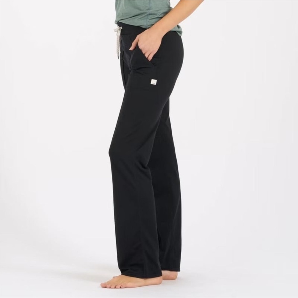 Vuori Women's Pants Halo Wide Leg Flare Black Size Large VW425 - Picture 3 of 10